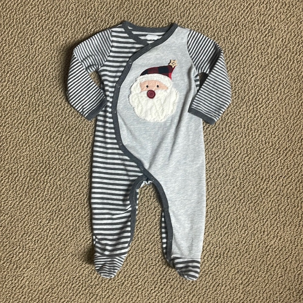 Mud pie onesie. 6 - 9 months. So cute!!!